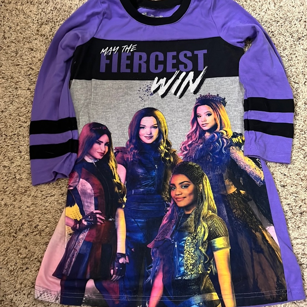 Disneys descendants nightgown